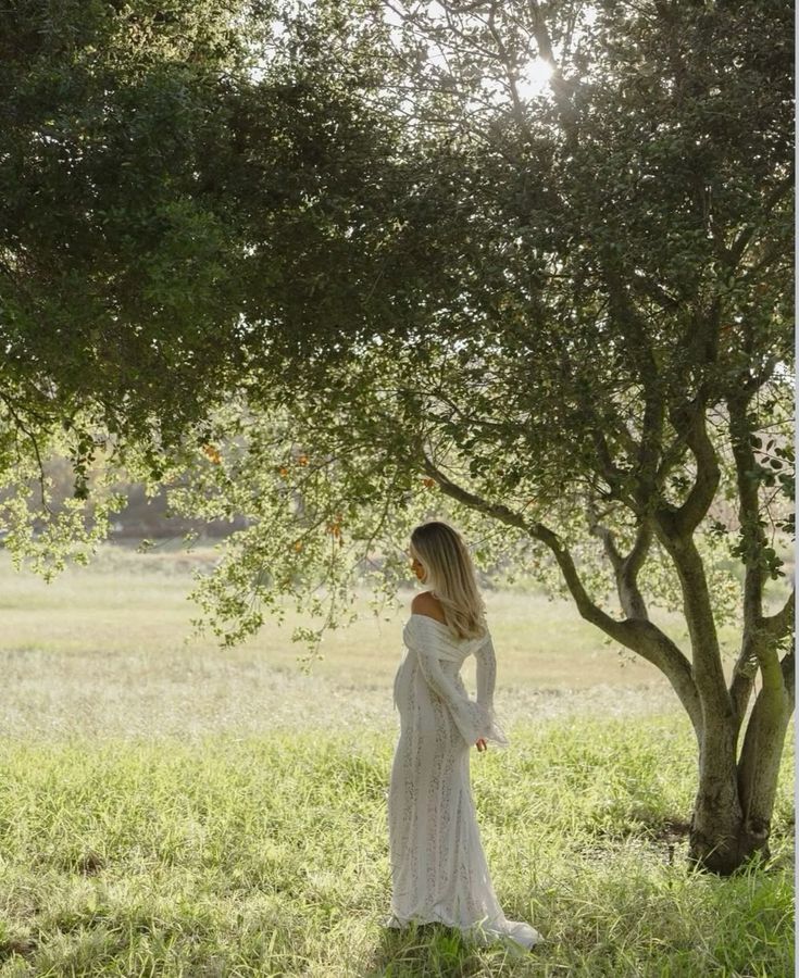 VELMORA BABYSHOWER | Maternity Lace Maxi Dress