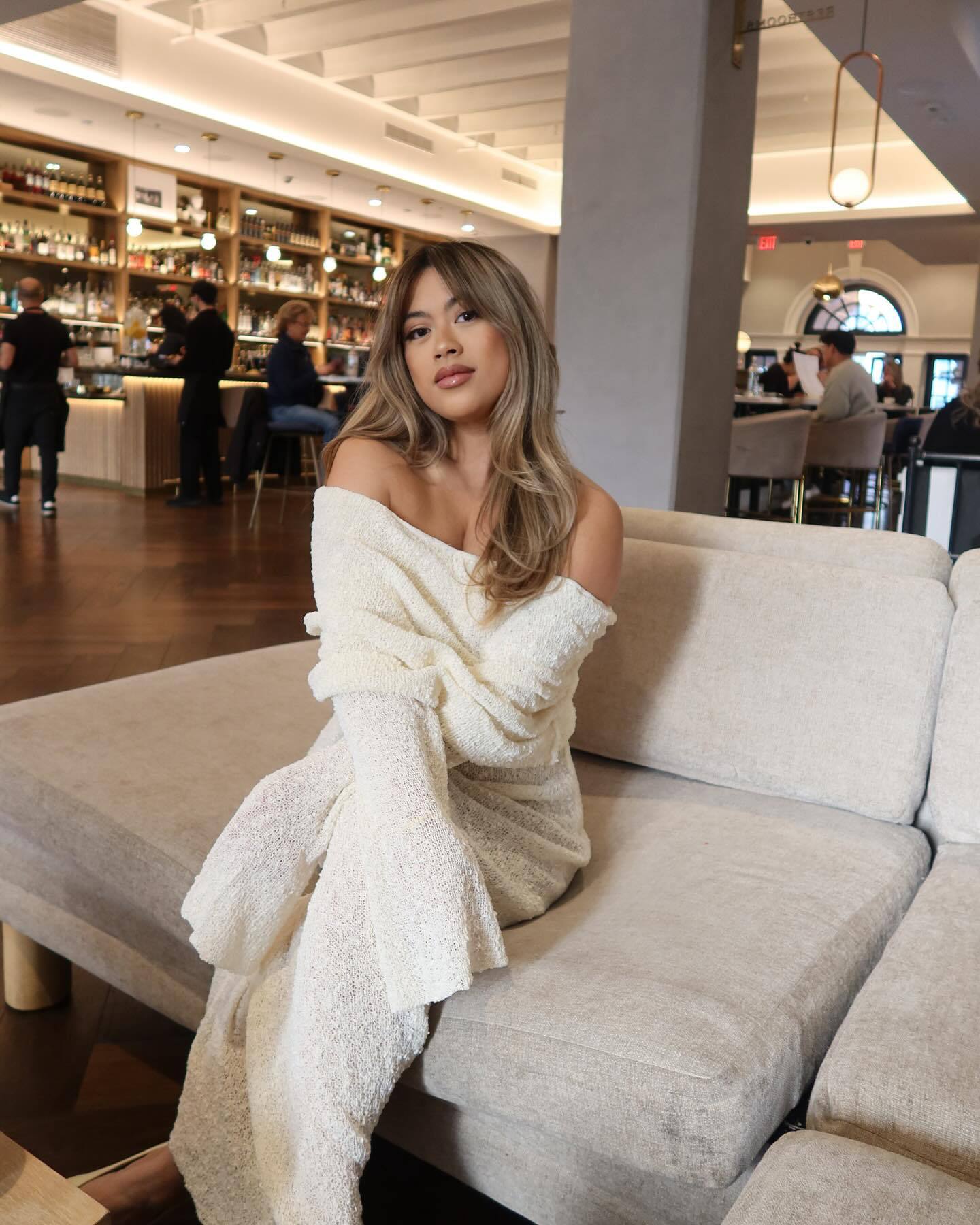 VELMORA BABYSHOWER | Maternity Elegant Off Shoulder Maxi Dress