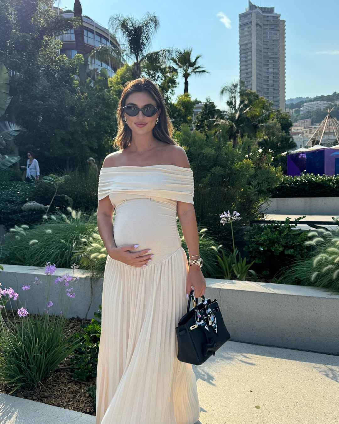 VELMORA BABYSHOWER | Maternity Off Shoulder Pleated Maxi Dress