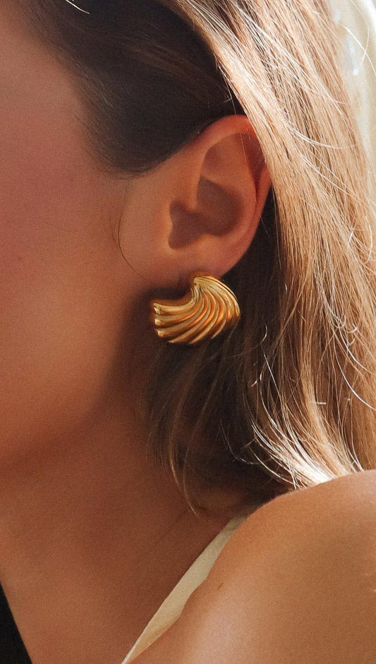 VELMORA EMERY | GOUDEN OORBELLEN