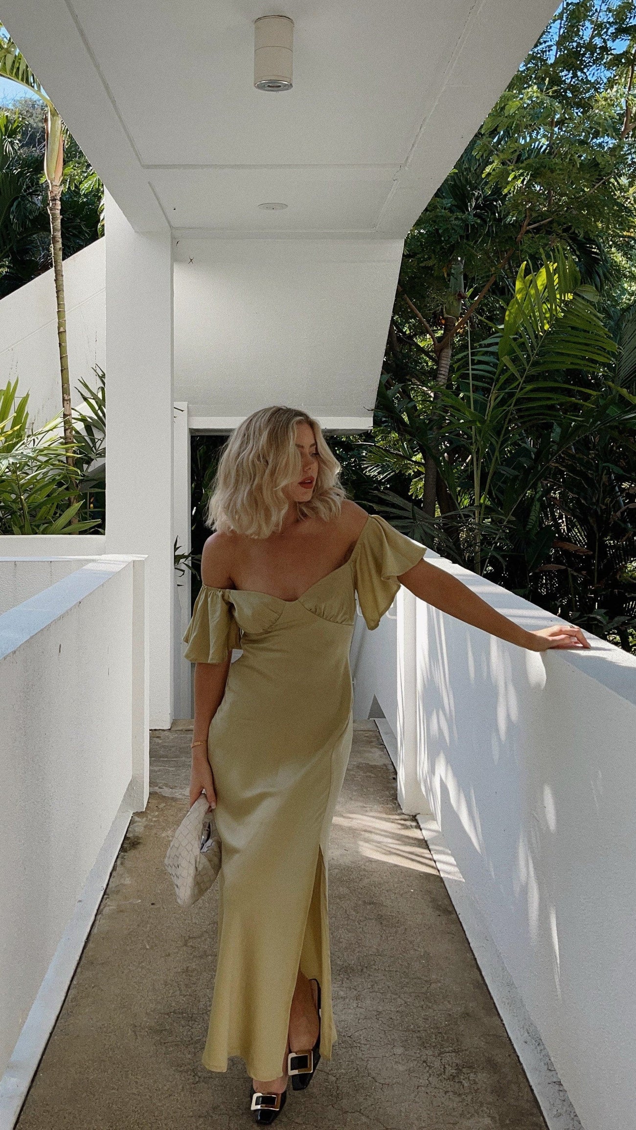 VELMORA BABYSHOWER | Butterfly Sleeve Off-Shoulder Maxi Dress